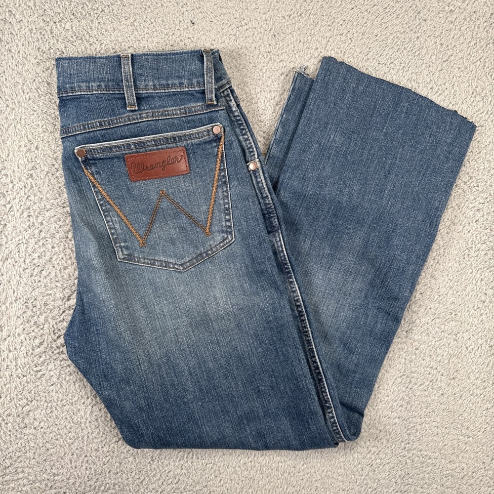Wrangler Retro Jeans Men's 30x32 (32x30) Slim Boot Western Denim CUTOFF Cuffs